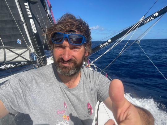 Louis Duc beim Start zu seiner ersten Vendée Globe Unsere IMOCAs mit