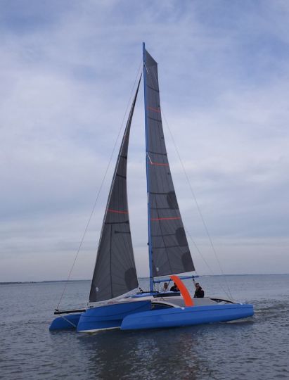 trimaran radikal 26