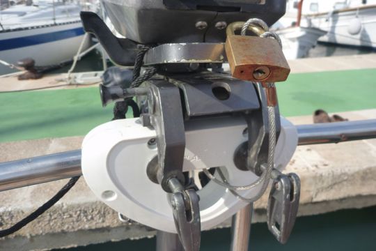 Support moteur Plastimo