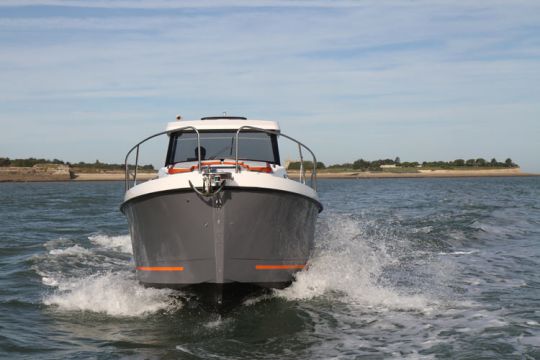 Nexus 870 Revo en croisière