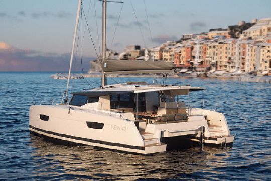 Fountaine Pajot 42
