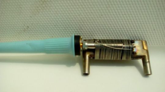 Premiers essais connecté à un fer à souder