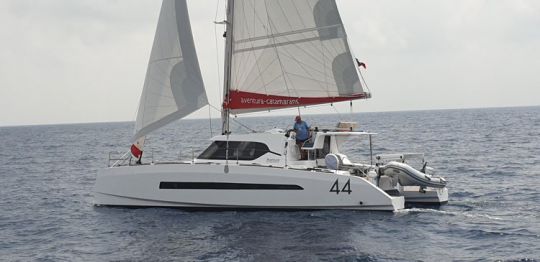 Aventura 44