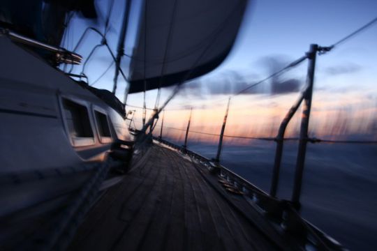 Naviguer lentement