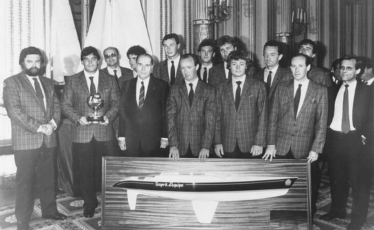 L'équipage reçu par le Président de la République Française, François Mitterrand 