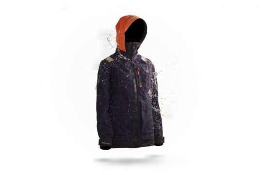 La veste de quart coupe vent est pratique lorsqu'on a peu de mouvement à réaliser.