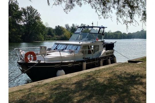 Alter Ego, le bateau de Philippe, à Mantoche