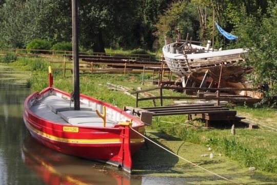 La barque catalane Mary Flore et l'Espérance au chantier de Mandirac