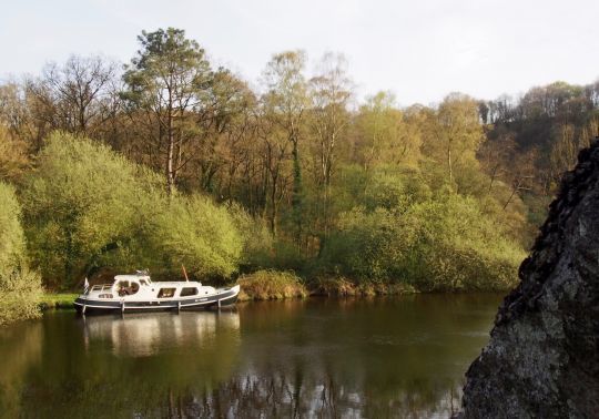 Entre roches et verdure, le Blavet a tous les atouts pour séduire