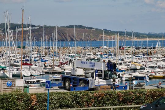Tous les ports ne sont pas très accessibles