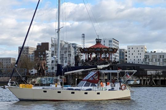Les Machines de l'île vues du ponton Belém