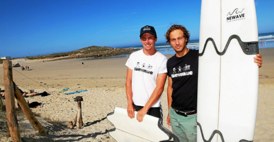 Ewen Mahevas et Hadrien Nauroy, fondateurs de la start-up © Newave Surfboards