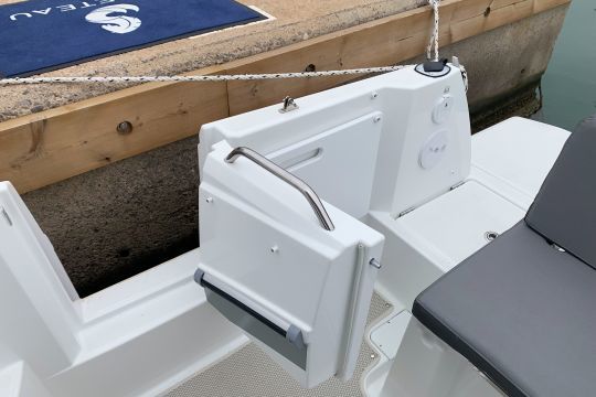 La porte de coupée à tribord