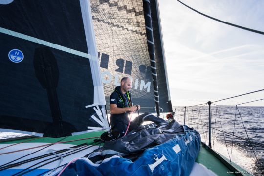 L'IMOCA Holcim PRB arbore des voiles North Sails © Adrien Nivet / Polaryse