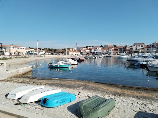 Le port de Carro