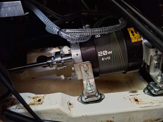 Le moteur électrique de l'Oceanis 411