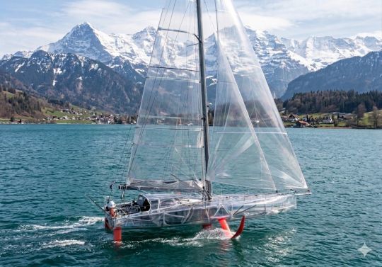 Un IMOCA tout en transparence pour Oliver Heer