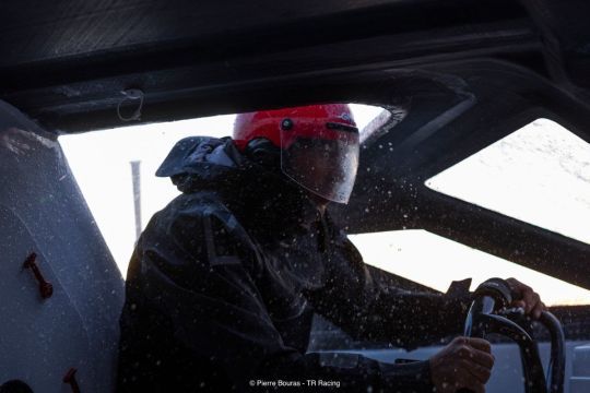 Un retour au source avec ces postes de barre ©Pierre Bouras - TR Racing
