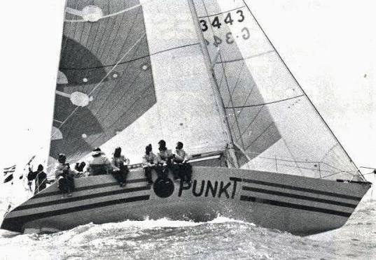 Le Judel/Vrolijk 42 I-Punkt, utilisait des ballasts interdits