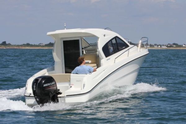 Viele Boote knnen als Taxiboote verwendet werden.