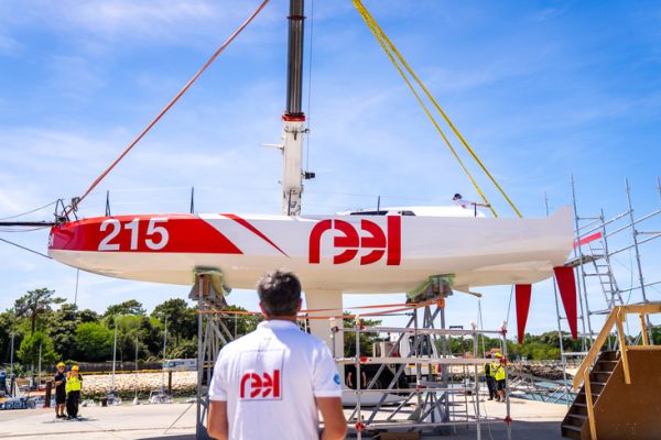 Die erste Class40 Lift V3, die in den Werkst�tten von Verdon-sur-Mer gebaut wurde