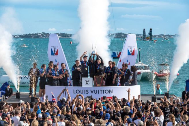 Die Kiwis, offizieller Herausforderer des Oracle Team USA