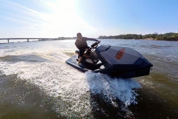 Der Viva Cruizer kann bis zu 35 nuds erreichen