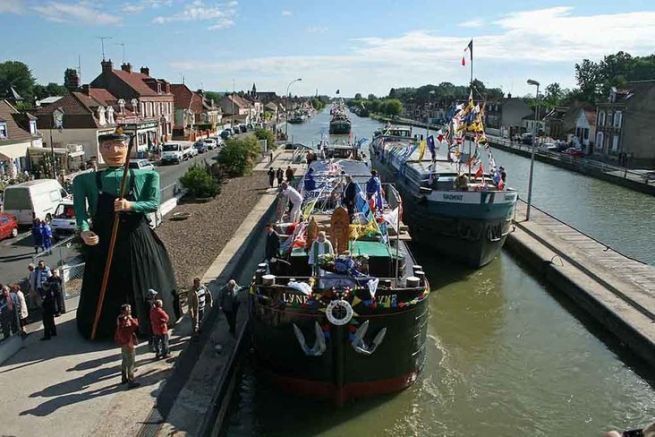 Die Stadt der Binnenschifffahrt ist jedes Jahr Schauplatz zahlreicher Wassersportveranstaltungen