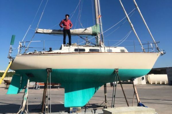 Matho auf seinem Tartan 30 Argo in Barbate am Tag des Kaufs