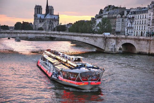 Pariser Boote, Bateaux-mouches, Vedettes de Paris - wie macht man eine Kreuzfahrt auf der Seine?