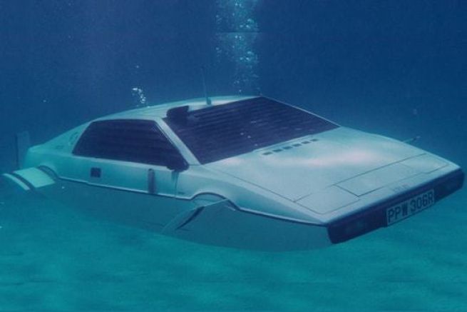 Verwandeln Sie Ihr Auto in ein U-Boot wie James Bond