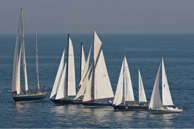 Die Pen Duick-Flotte in Les Voiles de Saint Tropez