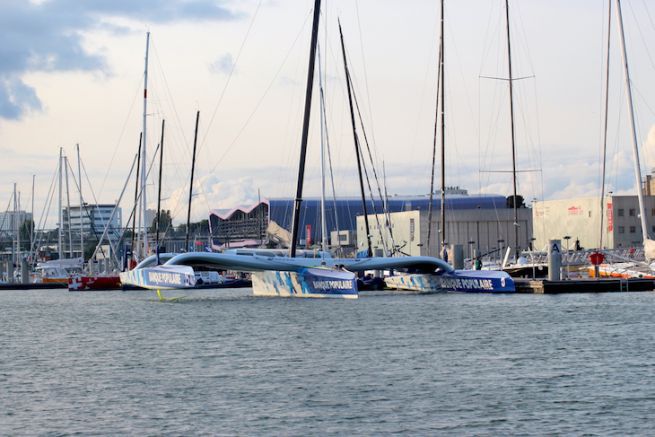 Die Maxi Banque Populaire IX kehrte in Lorient ins Wasser zurck