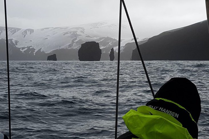 Abenteuer und Missgeschicke in der Antarktis, endlich das Eis!