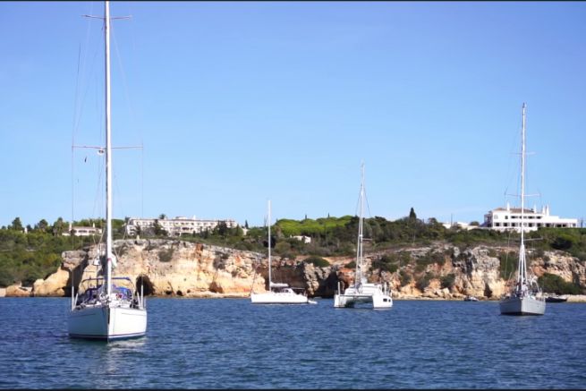Nomad Citizen Sailing : Leben an Bord eines Segelbootes in Portugal