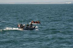 Rettung eines Flchtlingsbootes auf dem rmelkanal