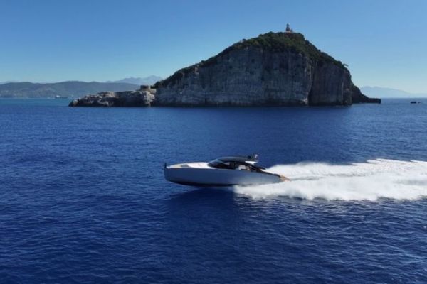 Centouno Navi Vespro, Griff zum Racing-Lenkrad fr Drifts auf dem Meer mit einem Sound wie ein Flugzeug