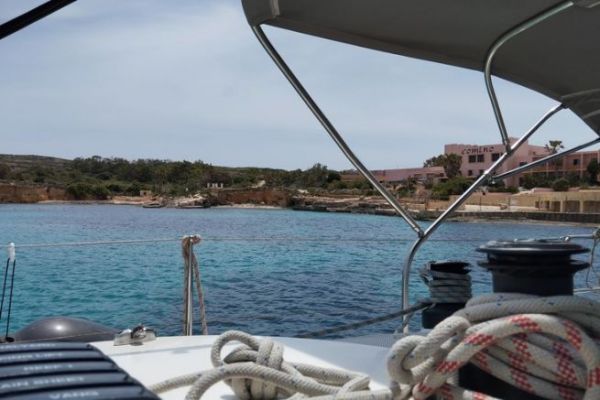 Malta mit dem Boot: Zwischenstopps auf der Insel St. Paul, Blue Lagoon und Comino