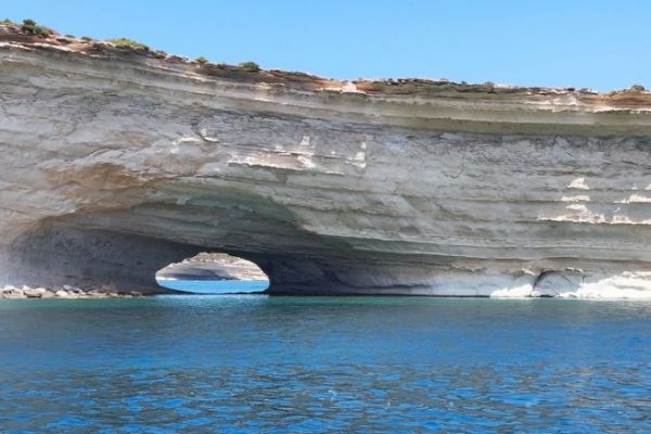 Malta mit dem Boot: Segeln am Fue der Klippen und Ankerpltze im Sden der Insel