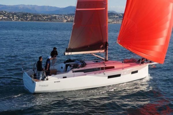 Jeanneau Sun Odyssey 350: ein innovativer Kreuzer, der das gesamte Know-how der Werft aus der Vende in sich vereint