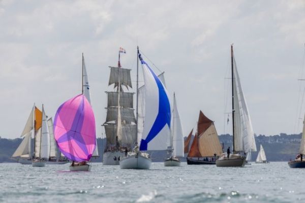 Jedem Schiff seine Geschichte, erkunden Sie die Flottillen der Golfwoche 2025