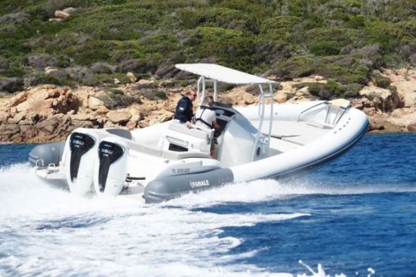 Libecciu 1000 : ein kohrentes und ausgereiftes 10-Meter-Boot von Fanale Marine
