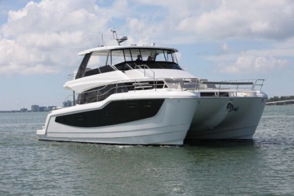 Die neue Aquila 50 Yacht vervollst�ndigt das Angebot an Yachten