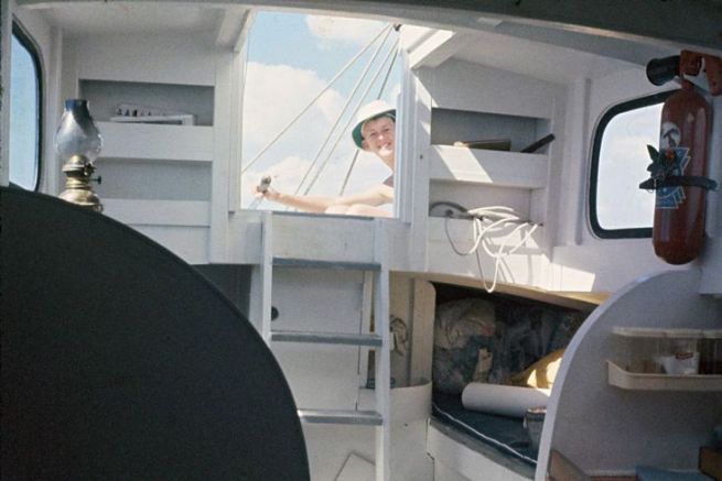 Peter Blake ist ein neuseelndischer Segler, ein Spitzensportler im Segeln. Er segelte durch die Weltmeere und gewann prestigetrchtige Rennen, von der Jules Verne Trophy 1994 auf dem Katamaran Enza New Zealand ber den America's Cup 1995 auf dem neuseelndischen Boot NZL 32 bis hin zum Whitbread, wo er von 1974 bis 1990 an den ersten fnf Auflagen teilnahm.