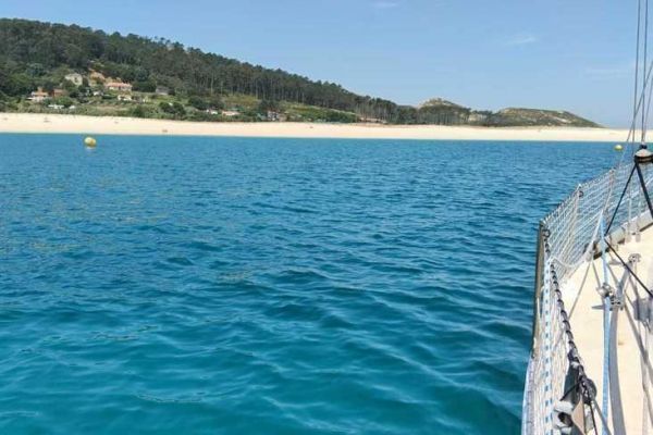 Zwischen Lorient und Lissabon, unser idyllischer Ankerplatz bei den Cies-Inseln