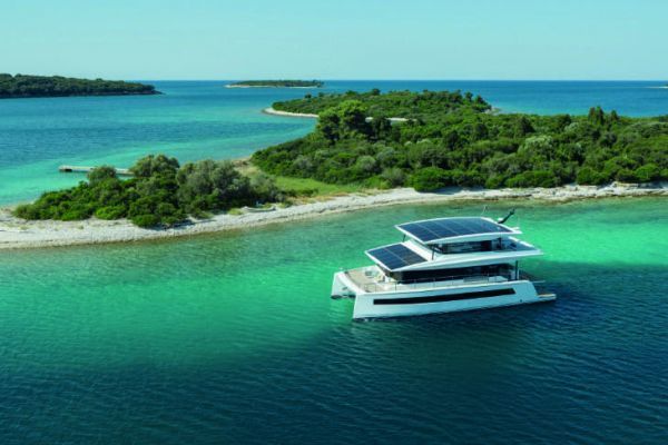 Das Silent 62 Trideck bietet schne Flchen fr Solarpaneele.