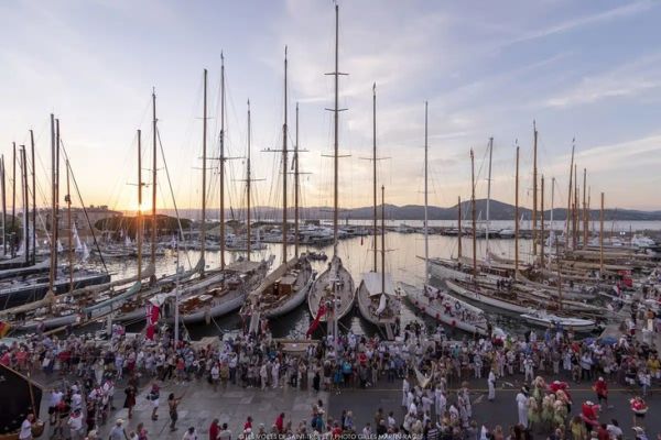 Bei den ?Aux Voiles de Saint-Tropez? liegt das Glück in einem einzigen Rennen